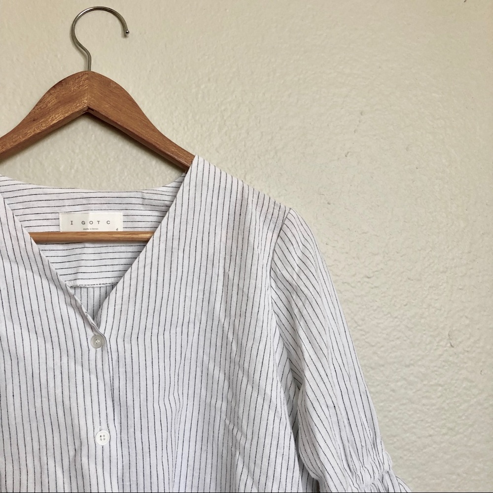 I GOTC White Striped button down blouse
